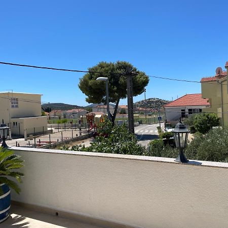 Mare I Kate Apartmani Трибунь Экстерьер фото